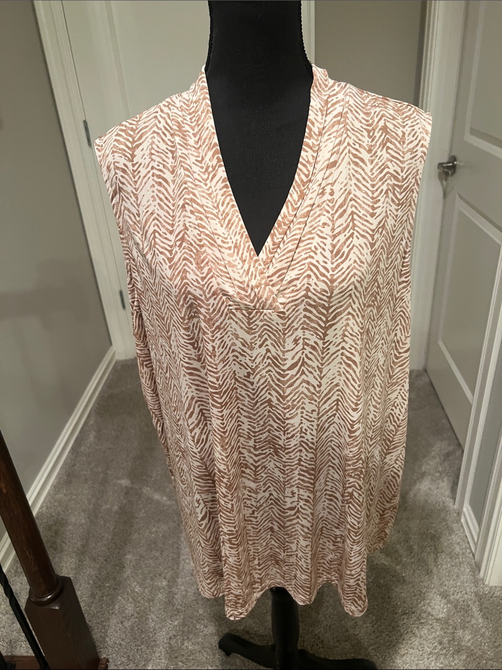 Cato Cream and Beige Zebra-Print Sleeveless V-Neck Tunic